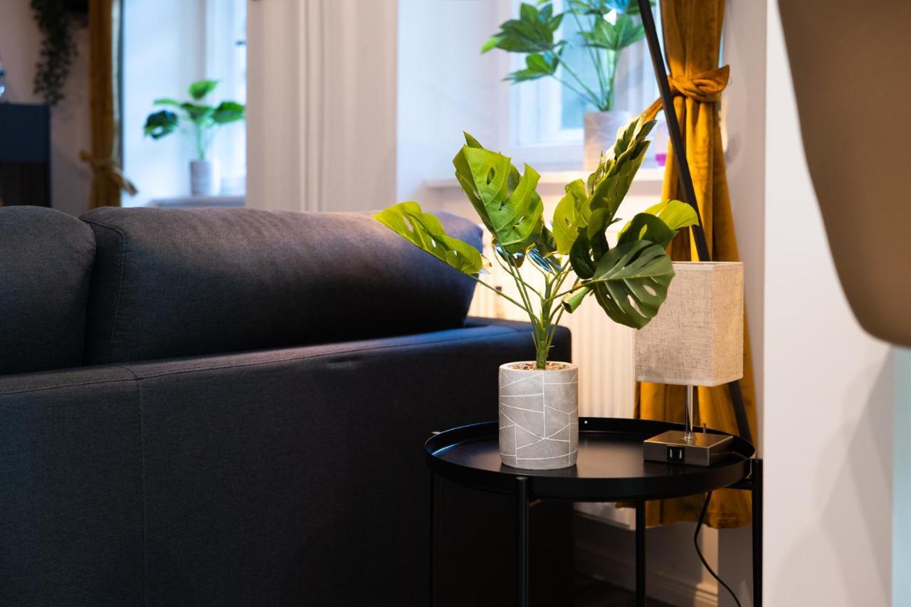 Appartamento Blue Chili 32 - Stadtwohnung Fuer 3 Modern Zentral Karlshorst Wlan